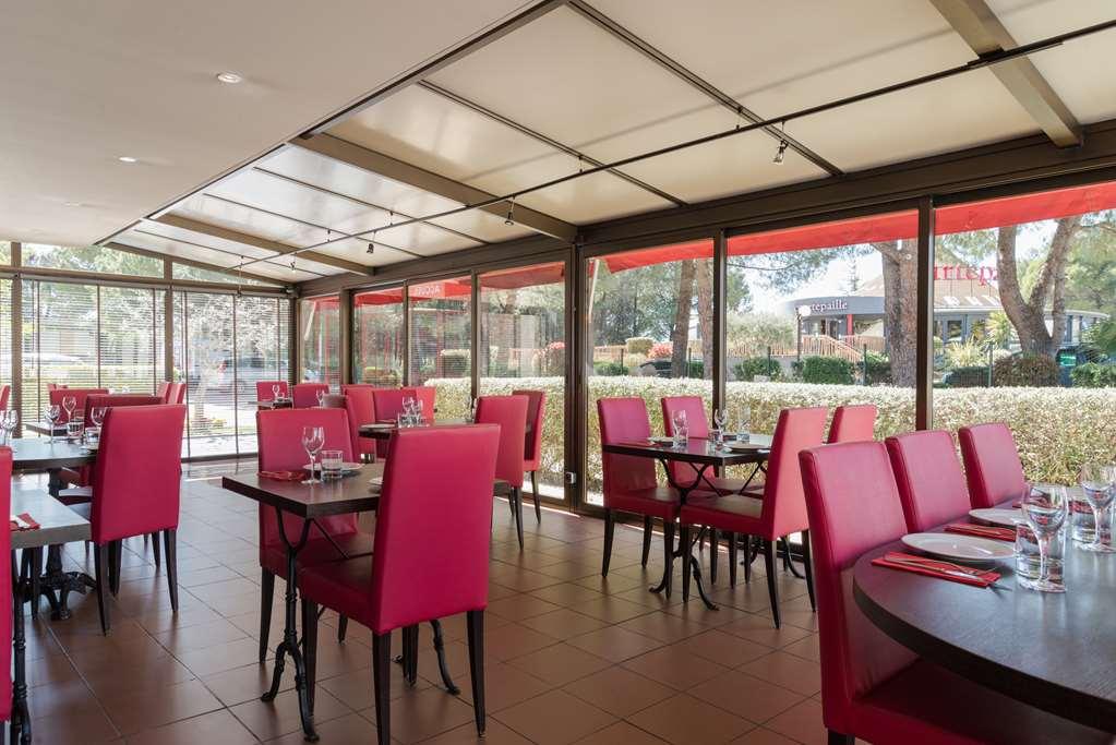 The Originals City, Hotel Nimes Costieres, Ex Inter Hotel Restoran fotoğraf